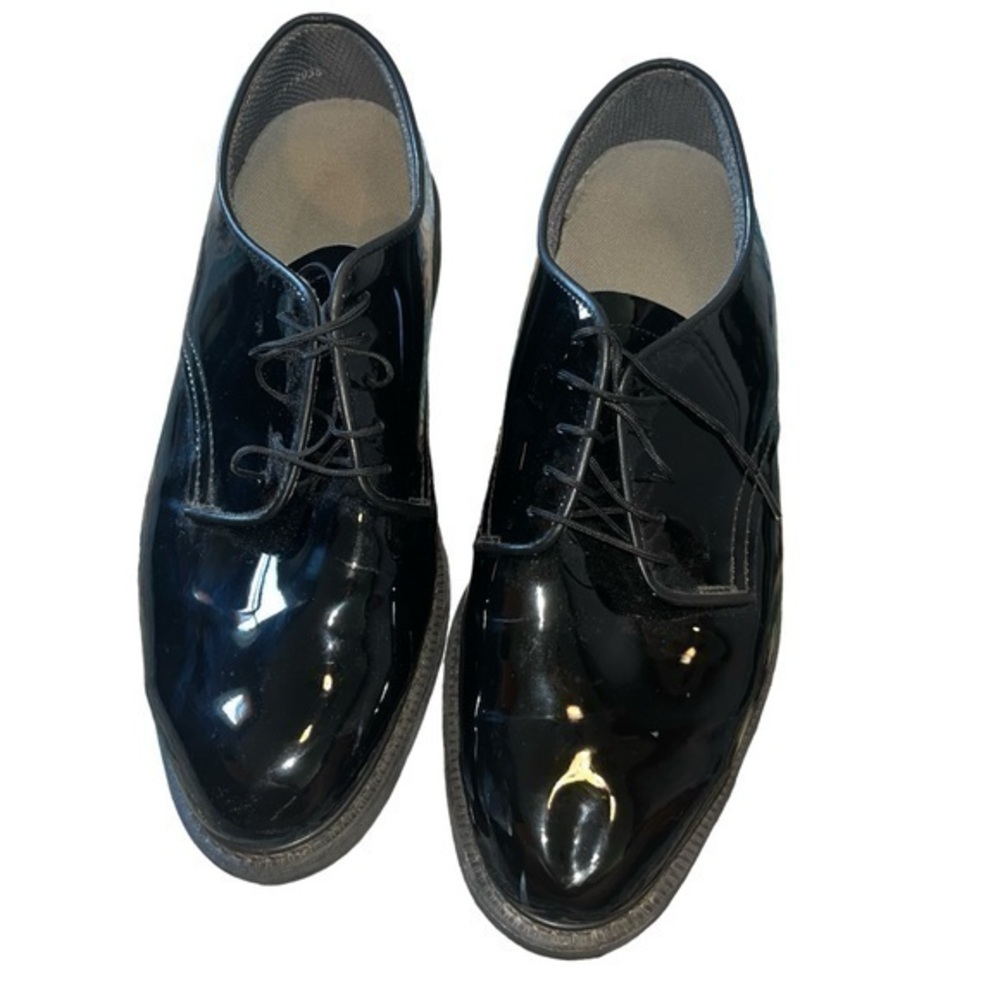Men’s black Vibram Oxford dress shoes